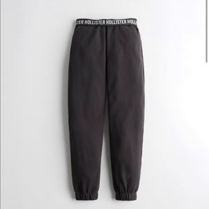 Ultra High Rise Logo Dad Jogger